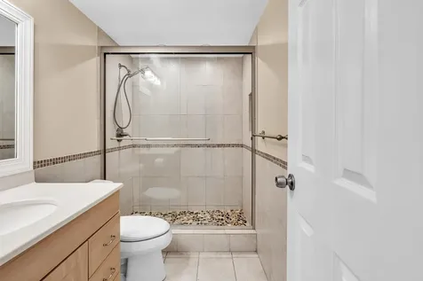 1779 NE 40th Place Pompano Beach FL 33064