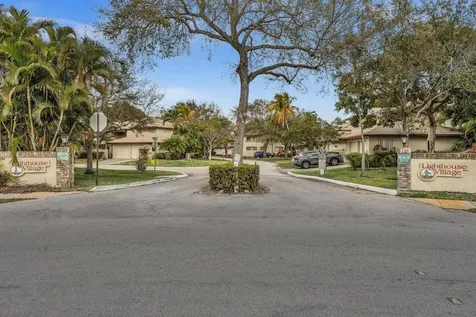 1779 NE 40th Place Pompano Beach FL 33064