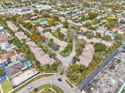 1779 NE 40th Place Pompano Beach FL 33064