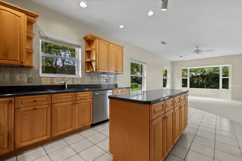 9953 Se Mahogany Way Jupiter FL 33469