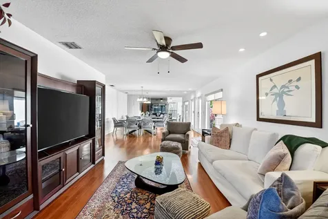 5198 Mirror Lakes Boulevard Boynton Beach FL 33472