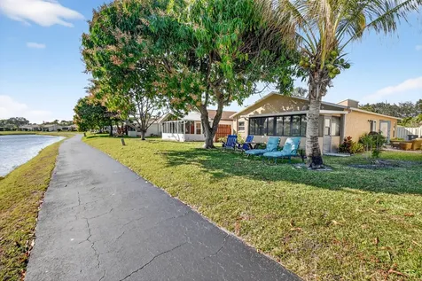 5198 Mirror Lakes Boulevard Boynton Beach FL 33472