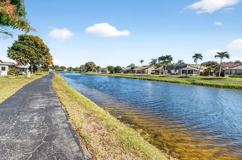 5198 Mirror Lakes Boulevard Boynton Beach FL 33472