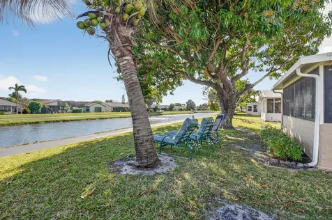 5198 Mirror Lakes Boulevard Boynton Beach FL 33472