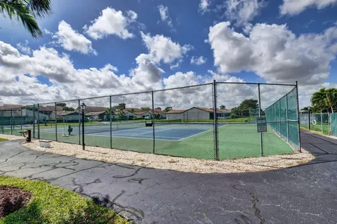 5198 Mirror Lakes Boulevard Boynton Beach FL 33472
