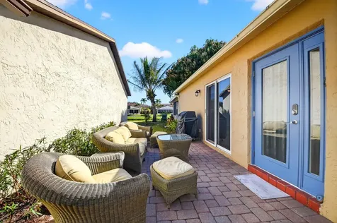 5198 Mirror Lakes Boulevard Boynton Beach FL 33472