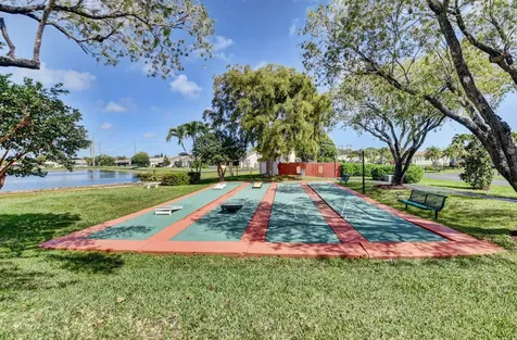 5198 Mirror Lakes Boulevard Boynton Beach FL 33472