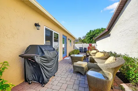 5198 Mirror Lakes Boulevard Boynton Beach FL 33472