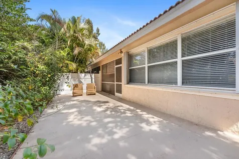 392 W Coral Trace Circle Delray Beach FL 33445