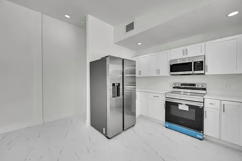 9000 Nw 21st Street Coral Springs FL 33071