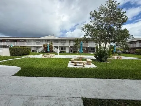 3850 NE 21st Way Lighthouse Point FL 33064