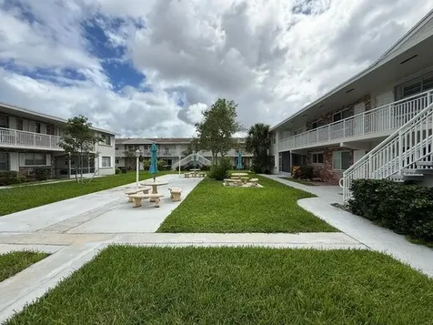 3850 NE 21st Way Lighthouse Point FL 33064