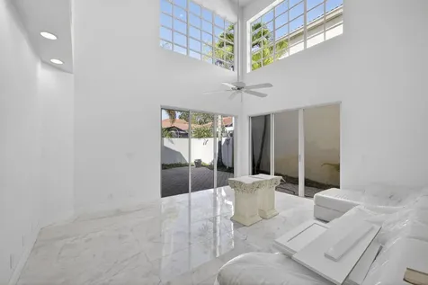 8 Via Sorrento Palm Beach Gardens FL 33418