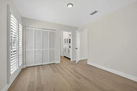 8 Via Sorrento Palm Beach Gardens FL 33418