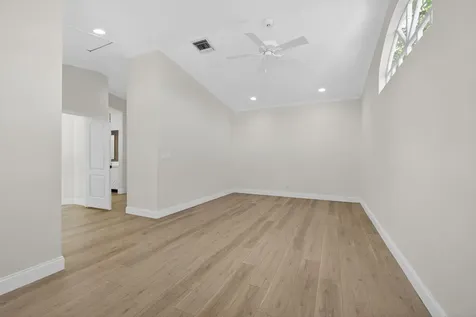 8 Via Sorrento Palm Beach Gardens FL 33418