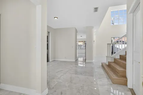 8 Via Sorrento Palm Beach Gardens FL 33418
