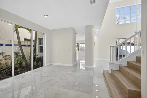 8 Via Sorrento Palm Beach Gardens FL 33418