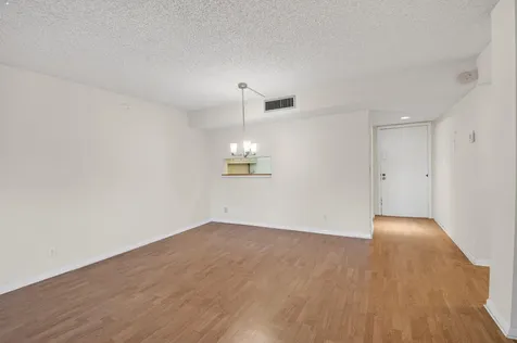 5190 Las Verdes Circle Delray Beach FL 33484