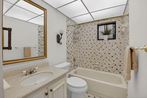 5190 Las Verdes Circle Delray Beach FL 33484