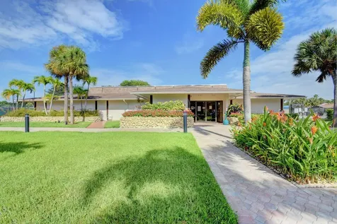 5190 Las Verdes Circle Delray Beach FL 33484