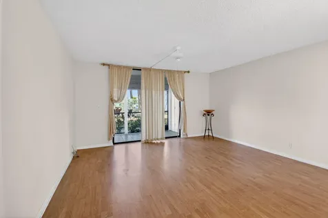 5190 Las Verdes Circle Delray Beach FL 33484