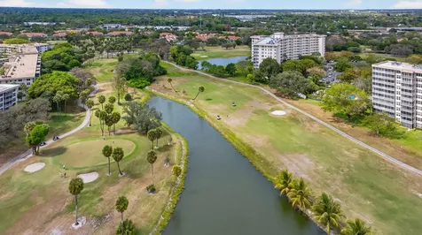 3507 Oaks Way Pompano Beach FL 33069