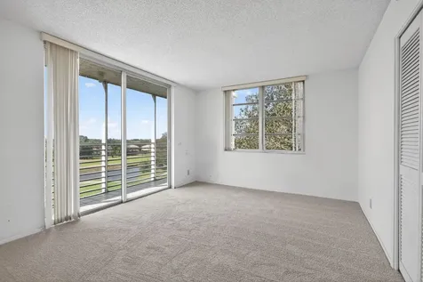 3507 Oaks Way Pompano Beach FL 33069