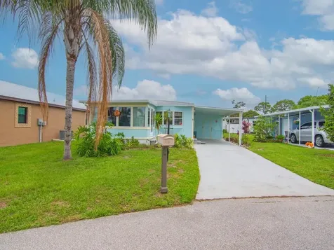 8 Brisa Lane Port Saint Lucie FL 34952