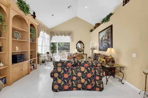 2476 Nw 66th Drive Boca Raton FL 33496