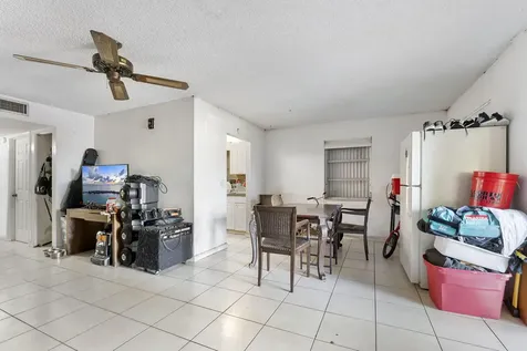 29 S D Street Lake Worth Beach FL 33460