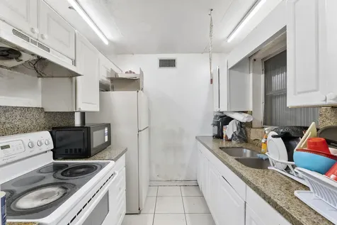 29 S D Street Lake Worth Beach FL 33460