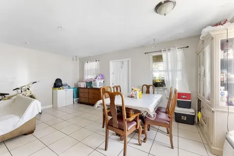 29 S D Street Lake Worth Beach FL 33460