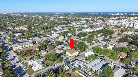 29 S D Street Lake Worth Beach FL 33460