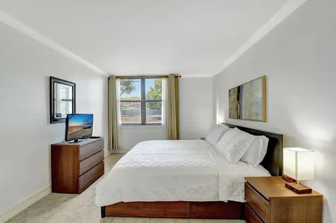 600 Egret Circle Delray Beach FL 33444