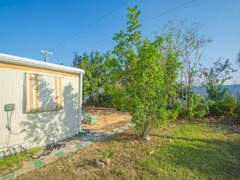 335 Ne Tropicalia Lane Jensen Beach FL 34957