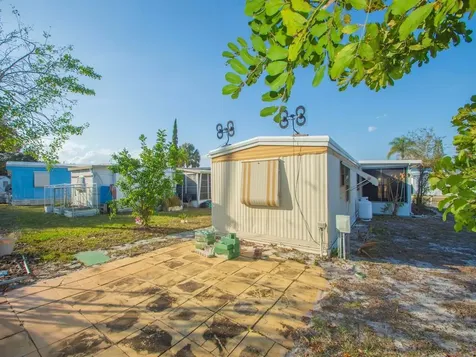 335 Ne Tropicalia Lane Jensen Beach FL 34957