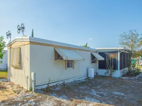 335 Ne Tropicalia Lane Jensen Beach FL 34957