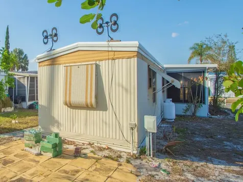335 Ne Tropicalia Lane Jensen Beach FL 34957