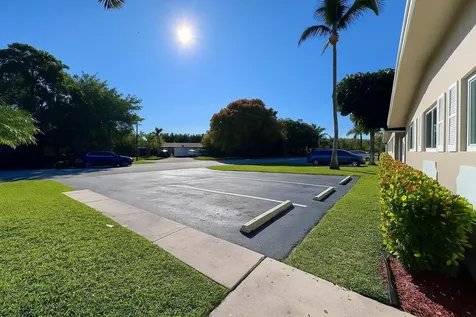 3041 NE 7th Avenue Pompano Beach FL 33064