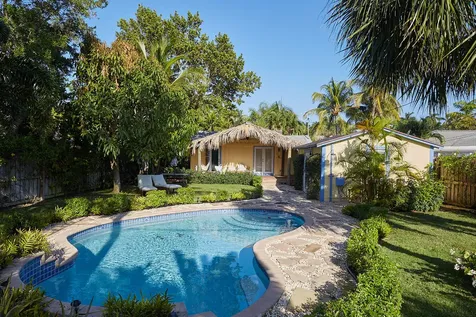 611 S Palmway Lake Worth Beach FL 33460