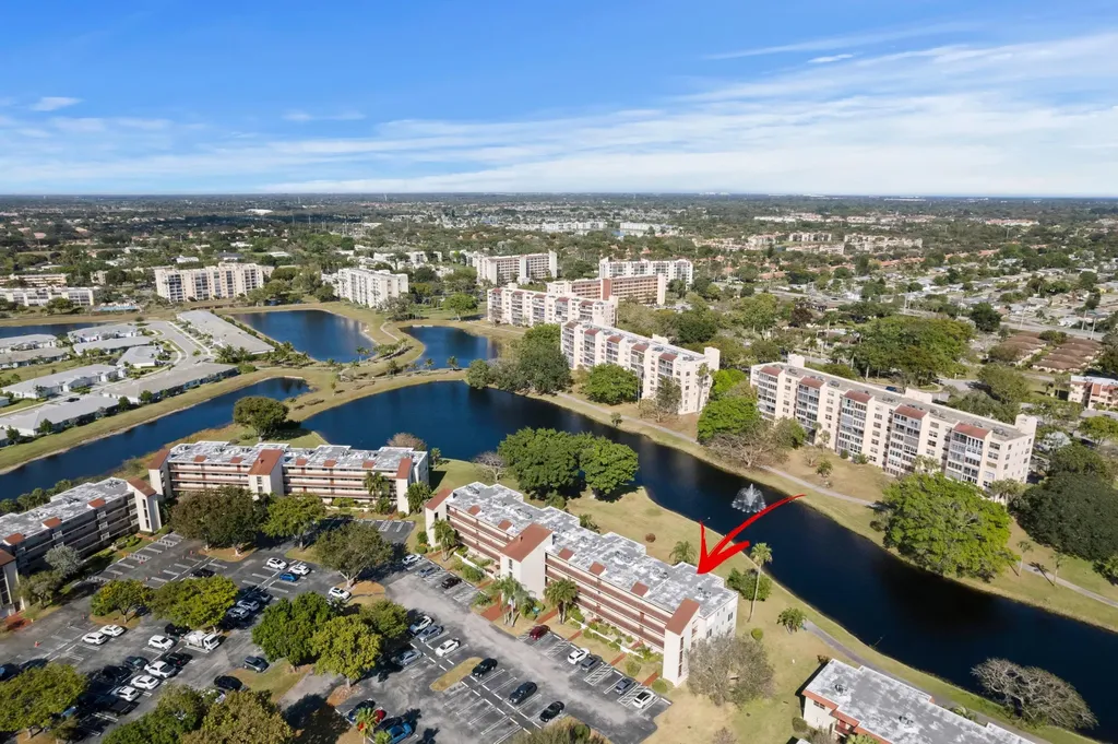 27 Abbey Lane Delray Beach FL 33446