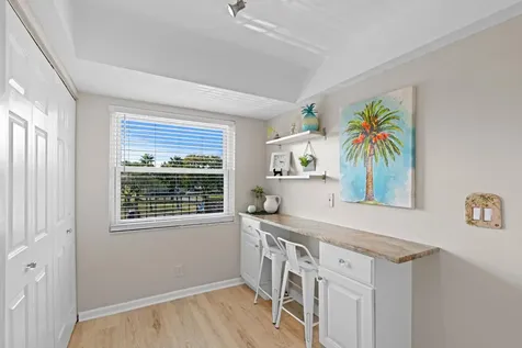 27 Abbey Lane Delray Beach FL 33446