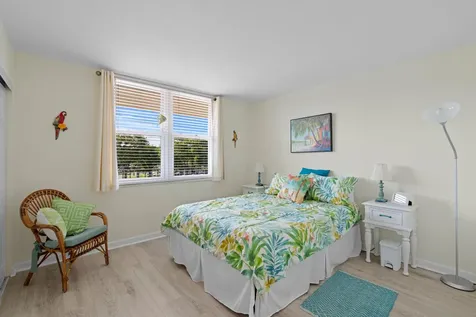 27 Abbey Lane Delray Beach FL 33446