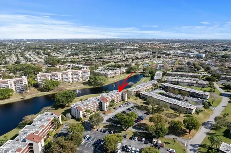 27 Abbey Lane Delray Beach FL 33446