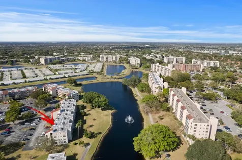 27 Abbey Lane Delray Beach FL 33446