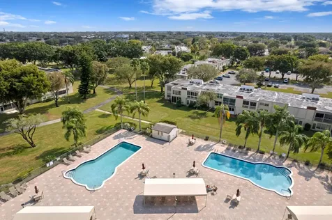 27 Abbey Lane Delray Beach FL 33446