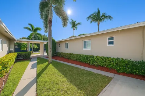 3221 NE 7th Avenue Pompano Beach FL 33064