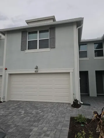 621 Salisbury Circle Fort Pierce FL 34982