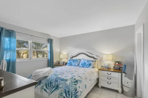 2350 Ne 14th Street Causeway Pompano Beach FL 33062