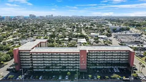 2350 Ne 14th Street Causeway Pompano Beach FL 33062